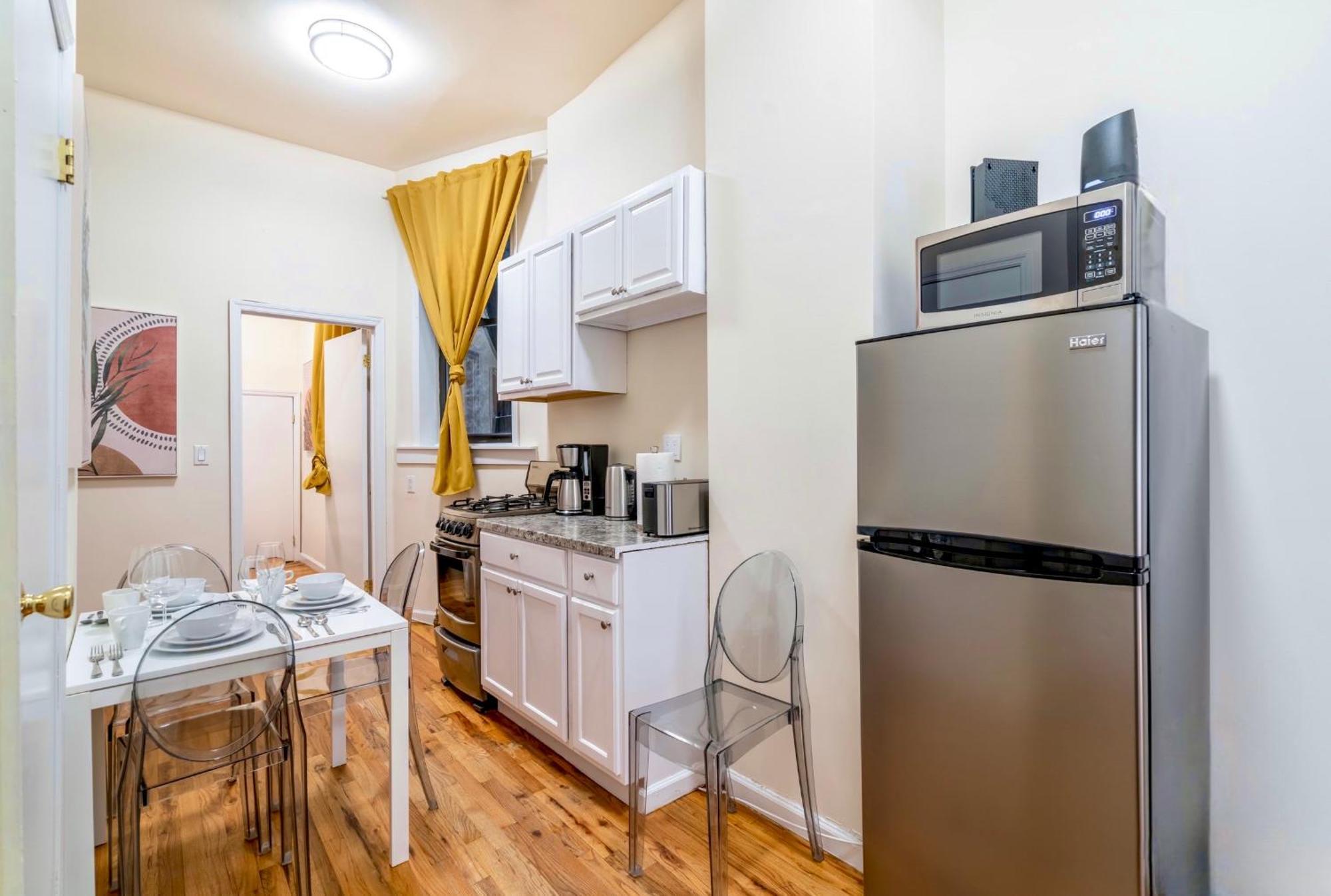 2 Bedroom Hidden Upscale Oasis Нью-Йорк Экстерьер фото